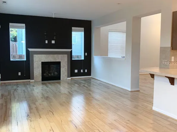 27329 214th Ter SE, Maple Valley, WA 98038