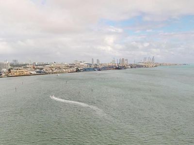 335 Biscayne Blvd #1612, Miami, FL, 33131