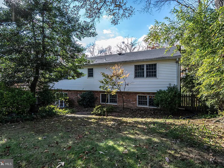 3606 Pinetree Ter — Photo 50