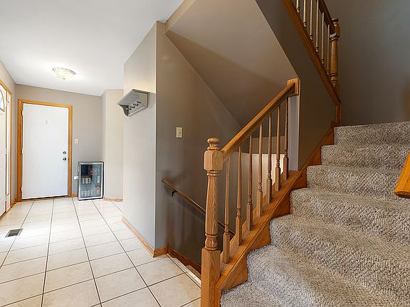 3rd image of 7706 Northfield Ln