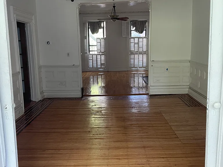 486 State St #1 — Photo 4