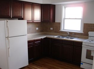 2005 N 73rd Ct APT 2, Elmwood Park, IL 60707