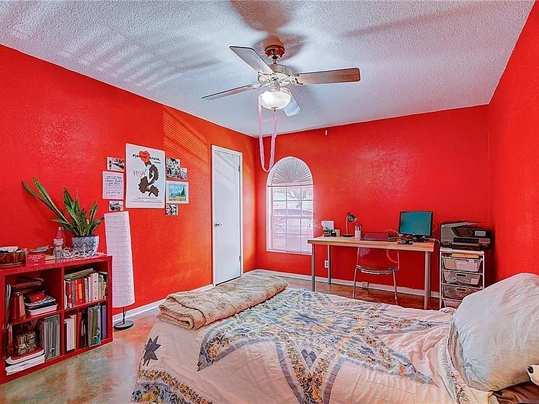 910 Duncan Ln #7 — Photo 13