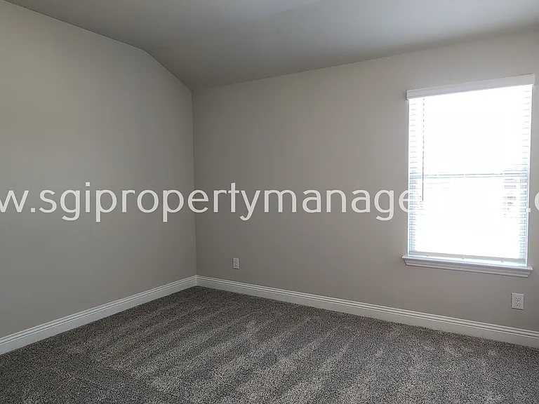 3121 Galveston St — Photo 21