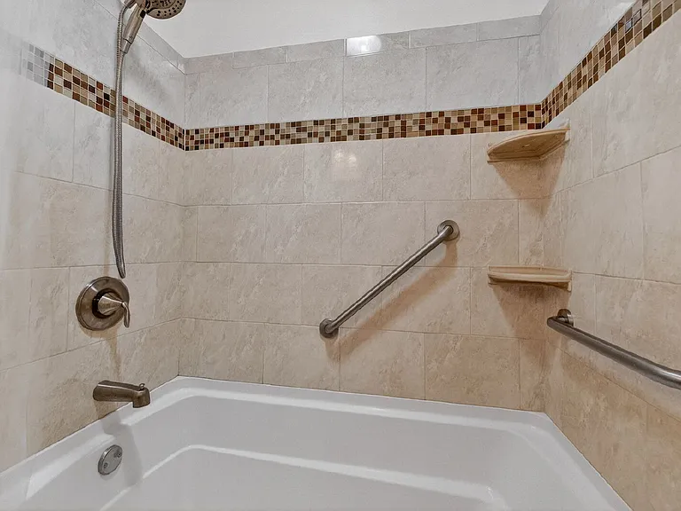 925 Chancellor St SW — Photo 20