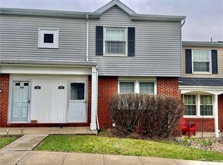 307 Countryside Dr, Mc Kees Rocks, PA 15136