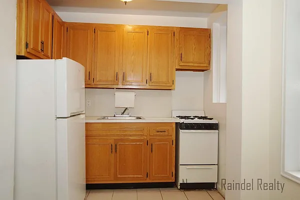 Rented by Norman Raindel, LREB | media 43