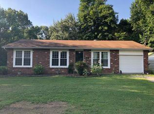 61 Faughn Ln, Metropolis, IL 62960