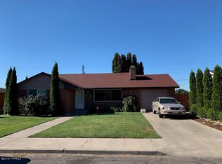 555 Lillie Ln, Toppenish, WA 98948