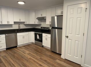 548 Front St S APT 2, Issaquah, WA 98027