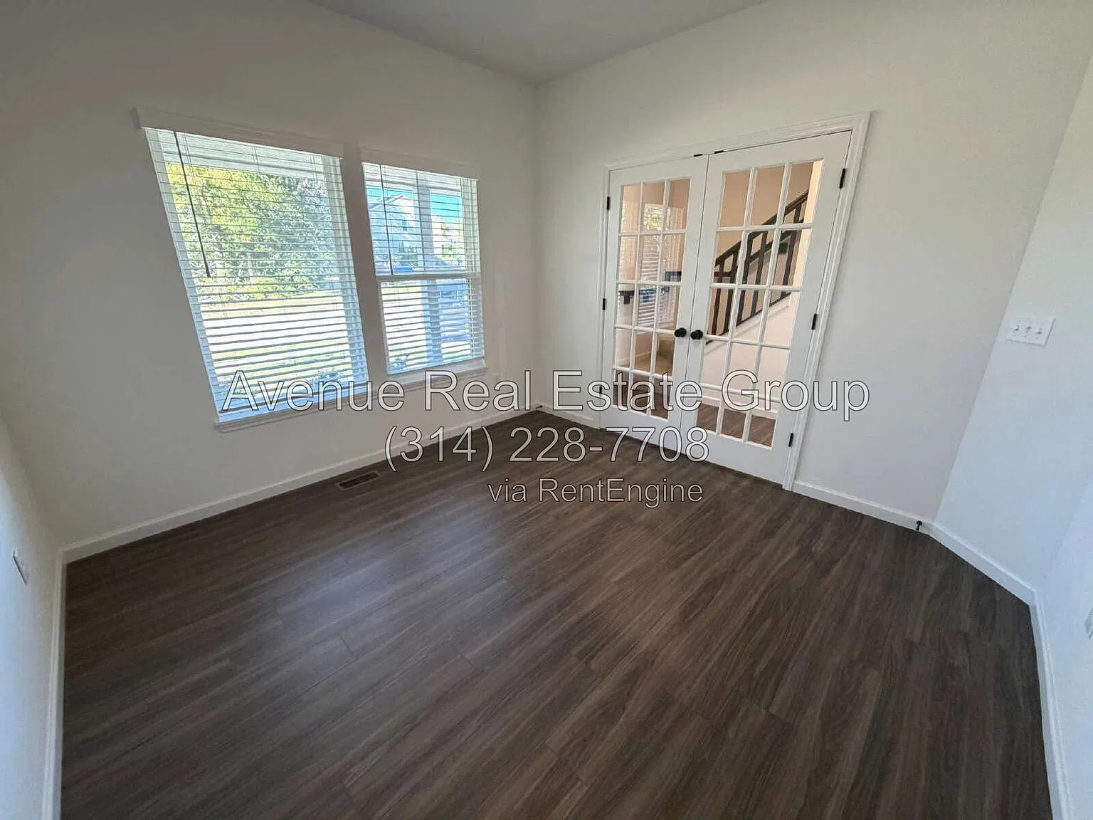4 bed, 2.5 bath, 2000 sqft, $2,900 — Photo 2