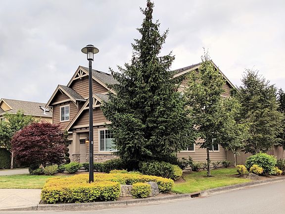 Large corner lot