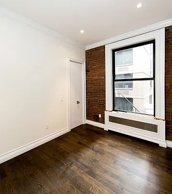 Rented by Icon Realty Management | media 4