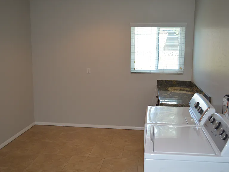 8221 E Windsor Ave — Photo 8