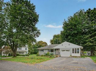 10 Alden St, Easthampton, MA 01027