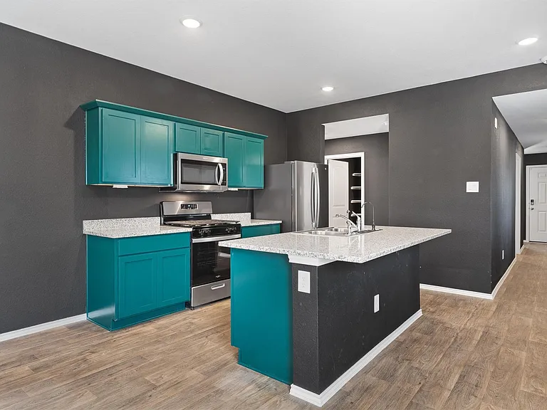 352 Sickle Loop — Photo 9