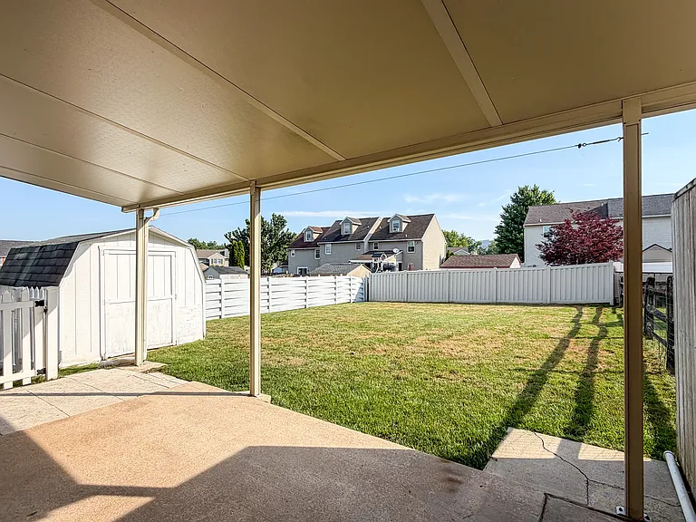 84 Red Stone Cir — Photo 33