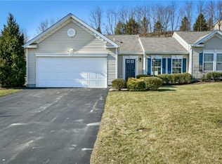 611 Whispering Pines Dr, Gibsonia, PA 15044