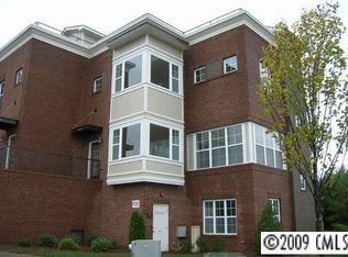 263 Harbour Place Dr, Davidson, NC 28036