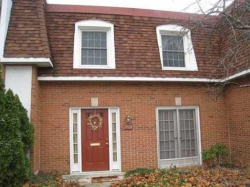 1st image of 2829 Chateau Cir S