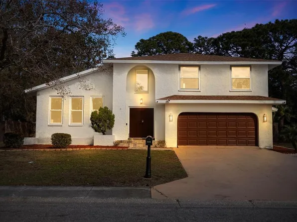 8425 144th Ln, Seminole, FL 33776