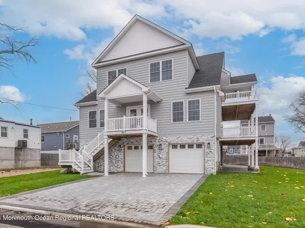 907 Center Street, Union Beach, NJ 07735