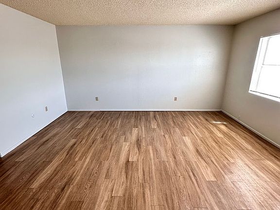 4th image of 3417 Aztec Rd NE APT D