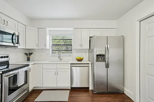 Gandy Parkside Apartments Photo 1