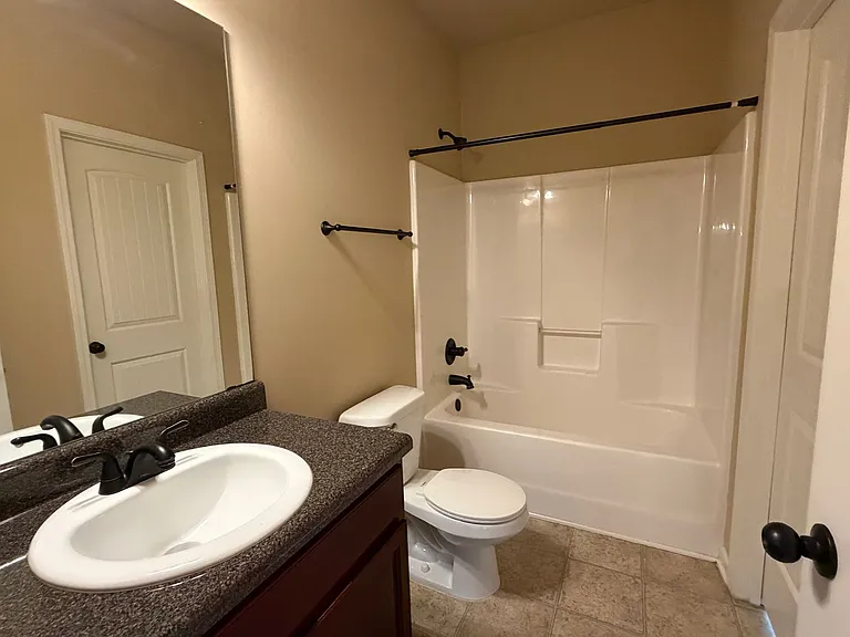 3012 Burgess St — Photo 11