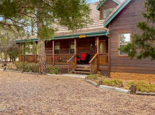 2265 Wright Cir, Overgaard, AZ 85933