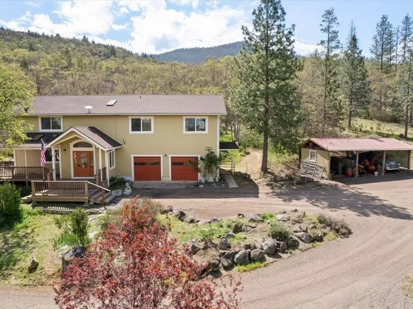 6126 Little Creek Rd, Yreka, CA 96097