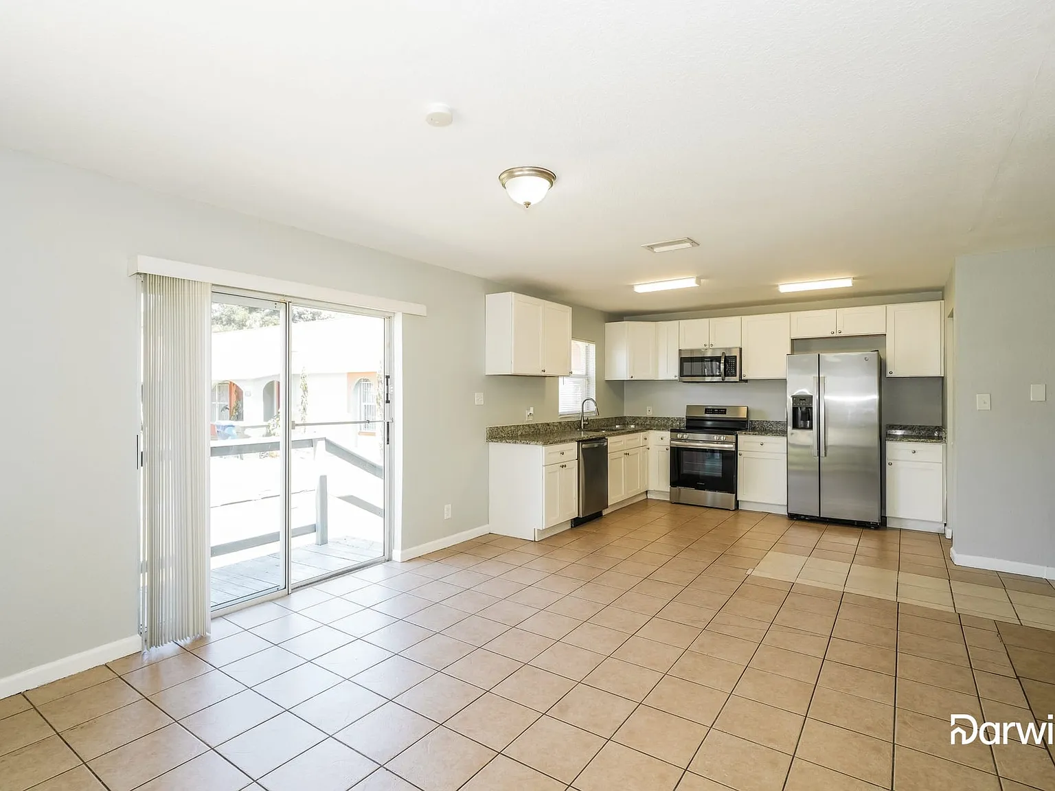 4 bed, 2.0 bath, 1600 sqft, $1,965 — Photo 4
