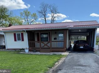 307 Clements St, Moorefield, WV 26836