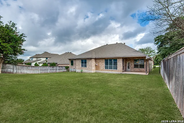 110 Evans Oak Ln — Photo 25