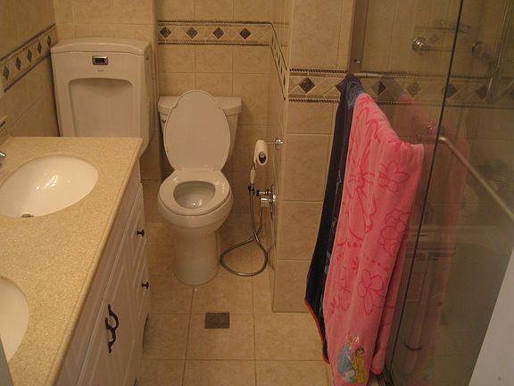 New Bathroom w/Jacuzzi