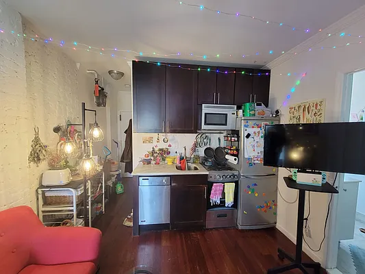 Rented by Keller Williams NYC | media 11