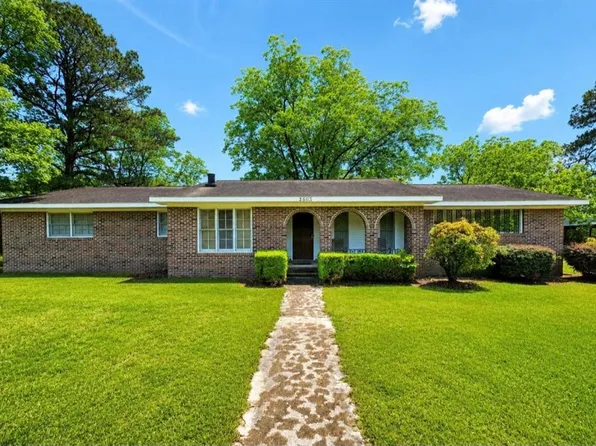 2503 Longhorn Rd, Waycross, GA 31501