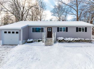 7 Oneida Ln, Wappingers Falls, NY 12590