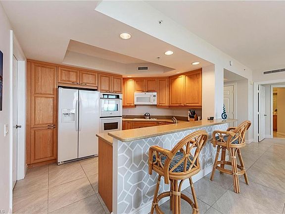 4th image of 23540 Via Veneto Blvd Unit 1203