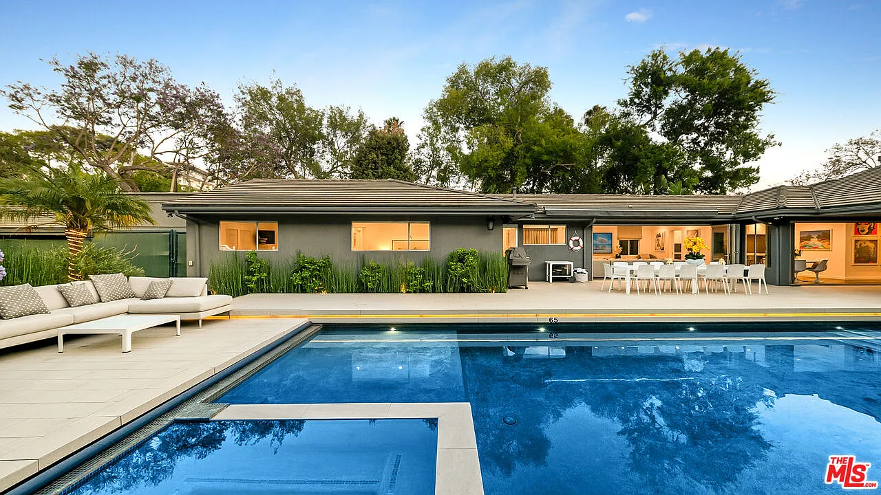 6 bed, 6.0 bath, 4645 sqft, $50,000 — Photo 1