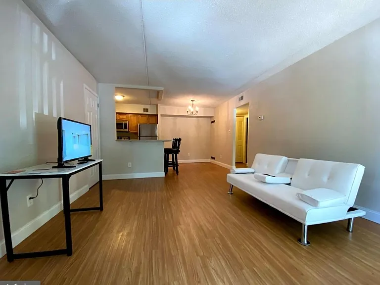 5200 Hilltop Dr #B13 — Photo 3