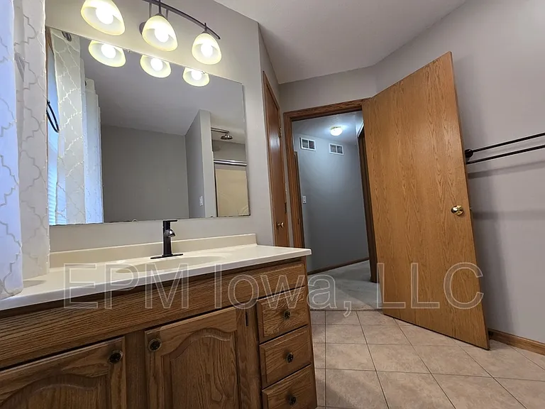 4710 Donald Dr — Photo 49