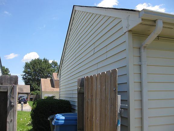 4th image of 3813 Coyote Cir