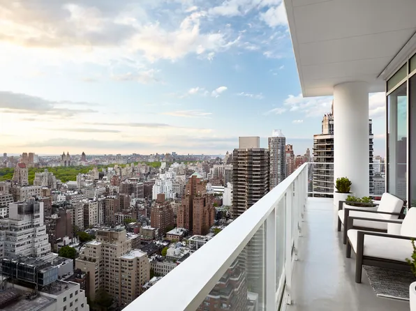 200 East 59th Street 30E image 1 of 17