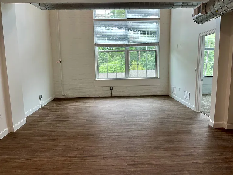 Schoolhouse Apartments — Photo 23