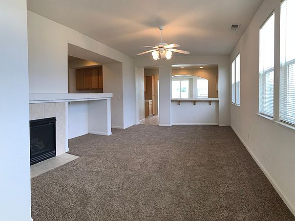 2nd image of 4693 Hutchinson Ln
