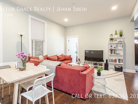 3rd image of 2733 N Sheffield Ave #2F