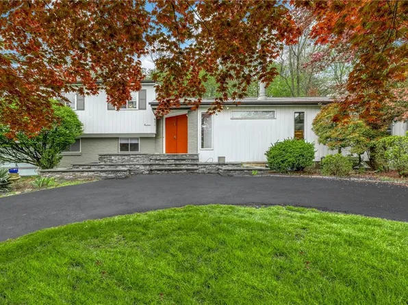 19 Locust Hollow Drive, Monsey, NY 10952