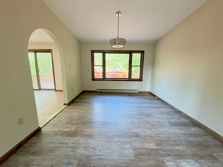 709 Bloomingburg Rd — Photo 5