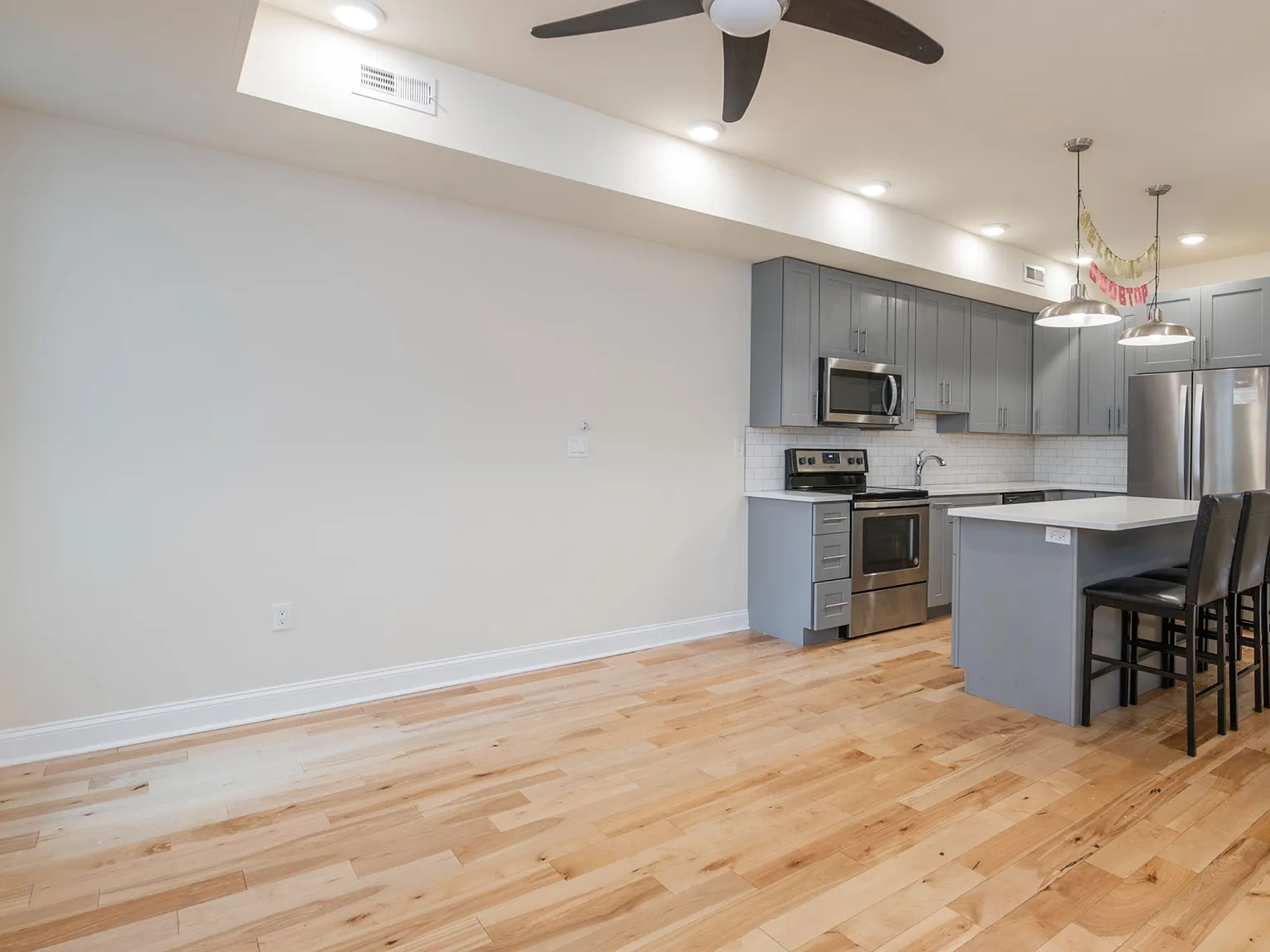 5 bed, 1544 sqft, $1,500 — Photo 2